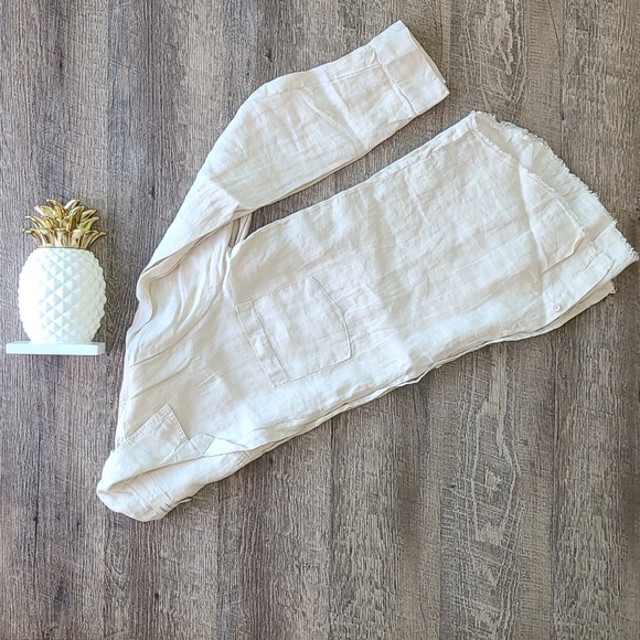 cloth & stone Tops - Cloth & Stone Button Down Linen Top - Natural